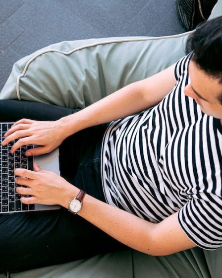 Creame ahroa un listado desglosado categorizado y con títulos de post para crear un blog completo de Posicionamiento Web SEO